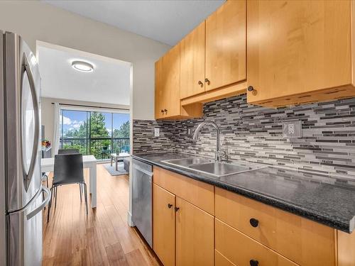 223 340 W 3Rd Street, North Vancouver, BC 