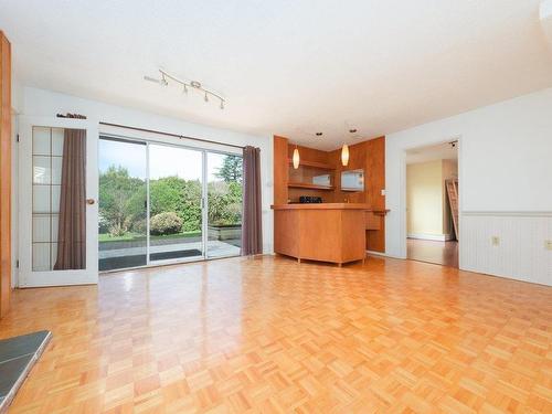 6212 Gordon Avenue, Burnaby, BC 