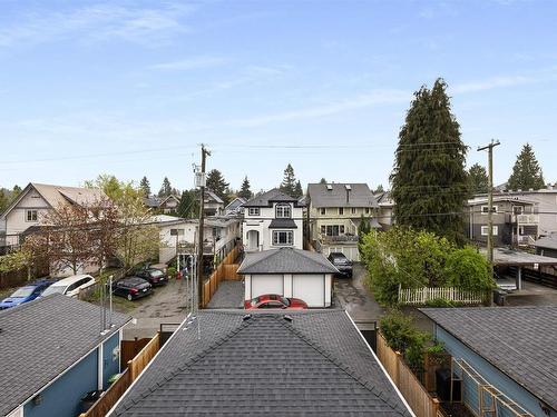 2 1166 E 11Th Avenue, Vancouver, BC 