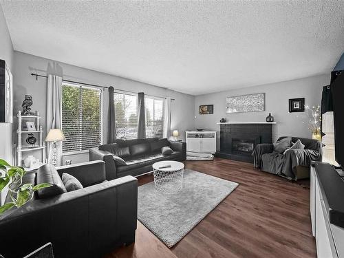 21022 123 Avenue, Maple Ridge, BC 