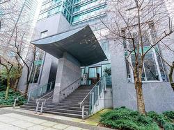 2504 1288 W GEORGIA STREET  Vancouver, BC V6E 4R3