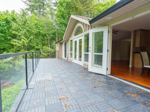 5886 Sandy Hook Road, Sechelt, BC 