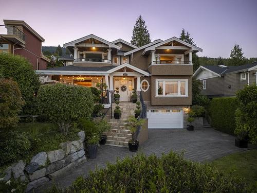 2531 Mathers Avenue, West Vancouver, BC 