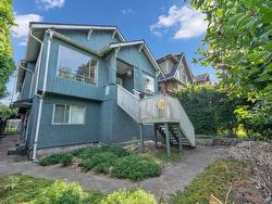 652-654 W 24TH AVENUE  Vancouver, BC V5Z 2B6