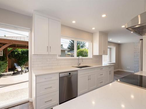 245 W 19Th Street, North Vancouver, BC 