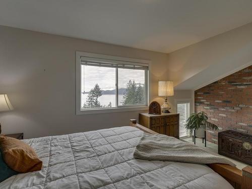 5 350 Centre Road, Lions Bay, BC 