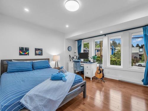 965 Kings Avenue, West Vancouver, BC 