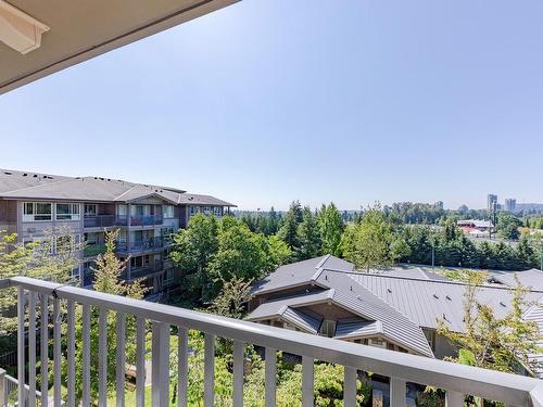 413 3132 Dayanee Springs Boulevard, Coquitlam, BC 