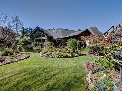 5312 Stamford Place, Sechelt, BC 