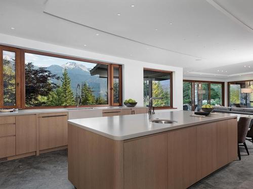 5476 Stonebridge Place, Whistler, BC 