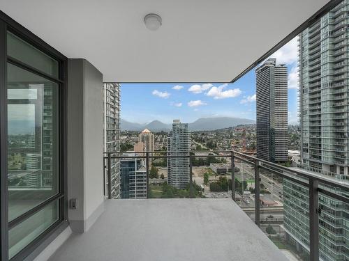 2704 2085 Skyline Court, Burnaby, BC 