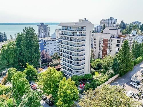 4 1717 Duchess Avenue, West Vancouver, BC 