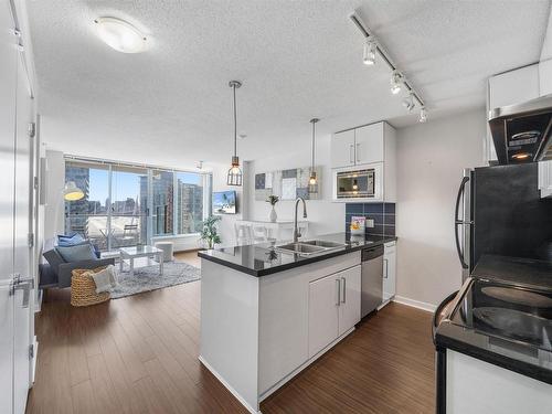 3006 689 Abbott Street, Vancouver, BC 