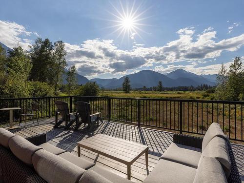 7320 Macrae Road, Pemberton, BC 