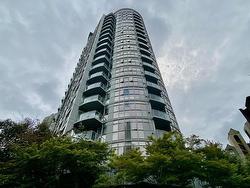 203 1050 SMITHE STREET  Vancouver, BC V6E 4T4