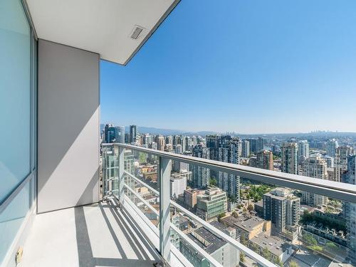 3705 1283 Howe Street, Vancouver, BC 