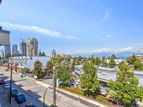 Ph9 5388 Grimmer Street, Burnaby, BC 