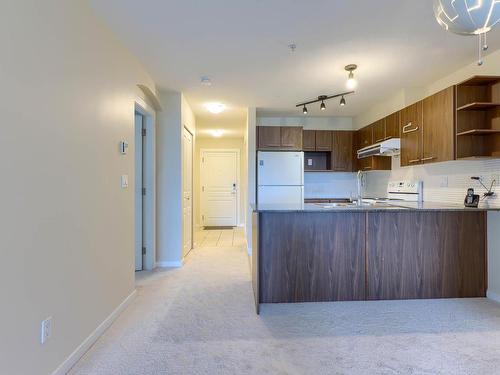 201 4788 Brentwood Drive, Burnaby, BC 