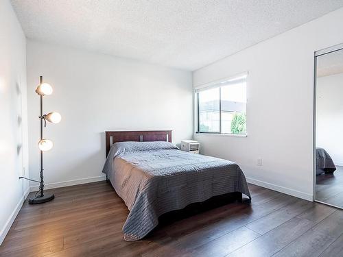 10 230 W 14Th Street, North Vancouver, BC 