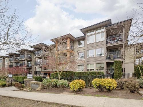 219 3178 Dayanee Springs Boulevard, Coquitlam, BC 