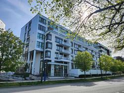 303 4932 CAMBIE STREET  Vancouver, BC V5Z 0K1