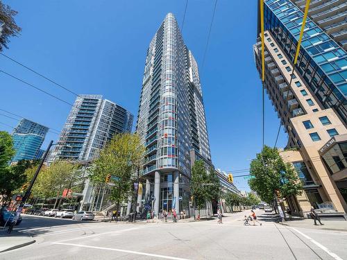 301 233 Robson Street, Vancouver, BC 