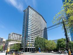 1012 989 NELSON STREET  Vancouver, BC V6Z 2S1