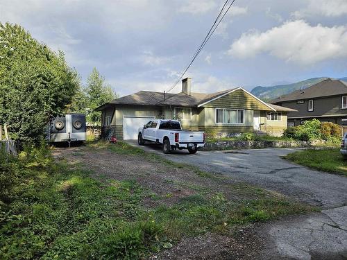 38850 Buckley Avenue, Squamish, BC 