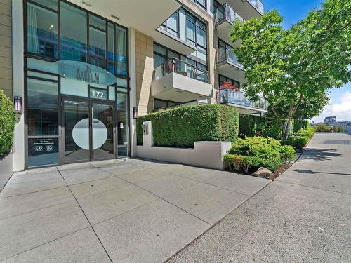 102 172 Victory Ship Way, North Vancouver, BC 