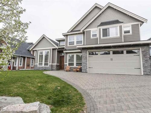 1021 Jay Crescent, Squamish, BC 