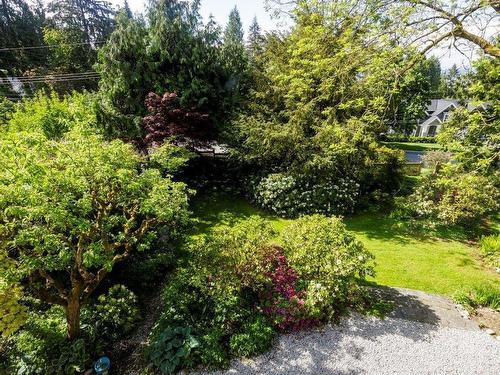 390 E Kings Road, North Vancouver, BC 