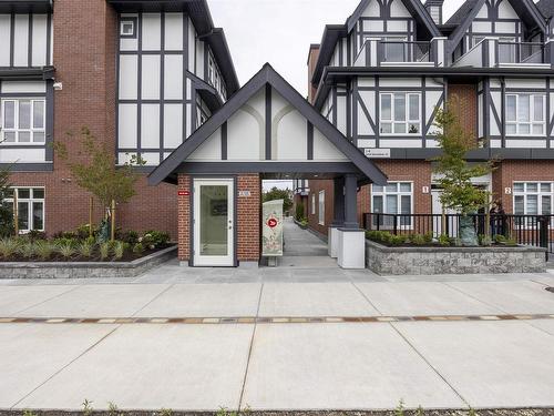 16 6929 Balmoral Street, Burnaby, BC 