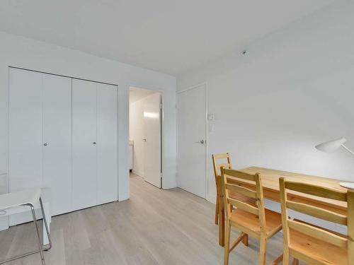 1208 438 Seymour Street, Vancouver, BC 