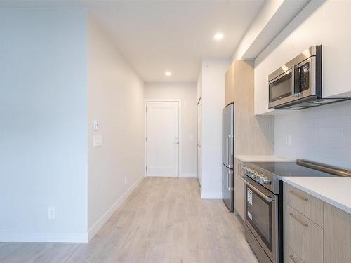 406 5535 Hastings Street, Burnaby, BC 