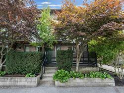 5516 OAK STREET  Vancouver, BC V6M 2V6