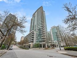 904 1616 BAYSHORE DRIVE  Vancouver, BC V6G 3L1