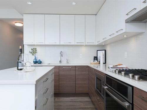 703 8580 River District Crossing, Vancouver, BC 