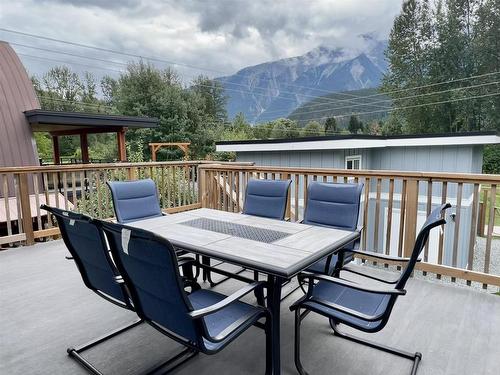 1426 Poplar Street, Pemberton, BC 