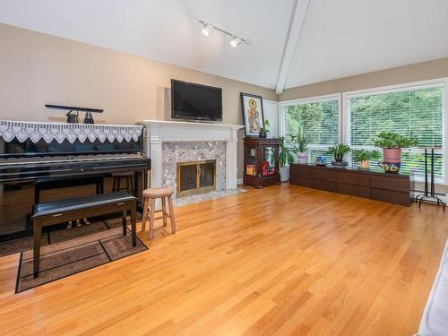 8270 Lakefield Drive, Burnaby, BC 