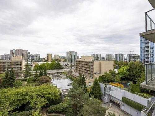 1002 6888 Alderbridge Way, Richmond, BC 