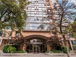 2203 1188 RICHARDS STREET  Vancouver, BC V6B 3E6