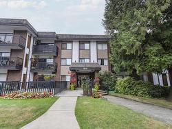 321 123 E 19TH STREET  North Vancouver, BC V7L 2Y9