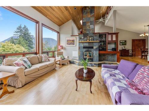 5867 Skookumchuk Road, Sechelt, BC 