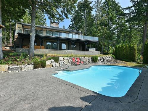 7305 Redrooffs Road, Halfmoon Bay, BC 