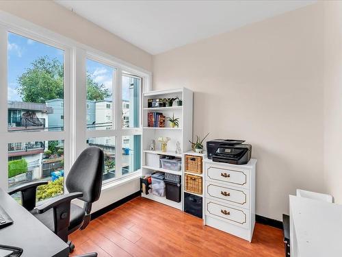 302 2133 Dundas Street, Vancouver, BC 