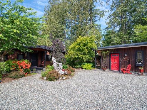 6109 Sechelt Inlet Road, Sechelt, BC 