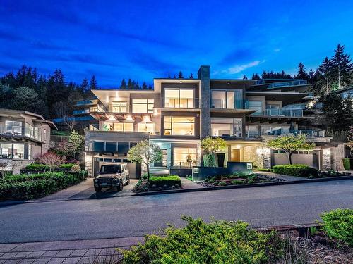 2761 Highview Place, West Vancouver, BC 