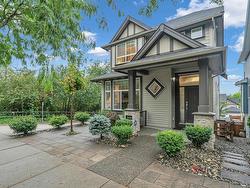 3454 ROXTON AVENUE  Coquitlam, BC V3B 3H7