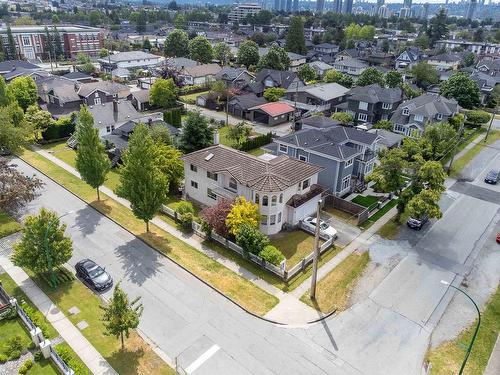 4012 Dundas Street, Burnaby, BC 