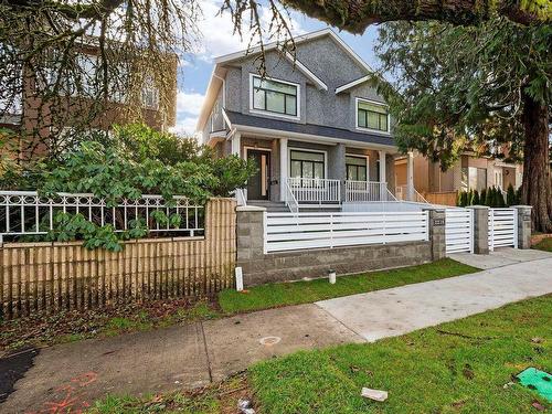 2216 E 38Th Avenue, Vancouver, BC 